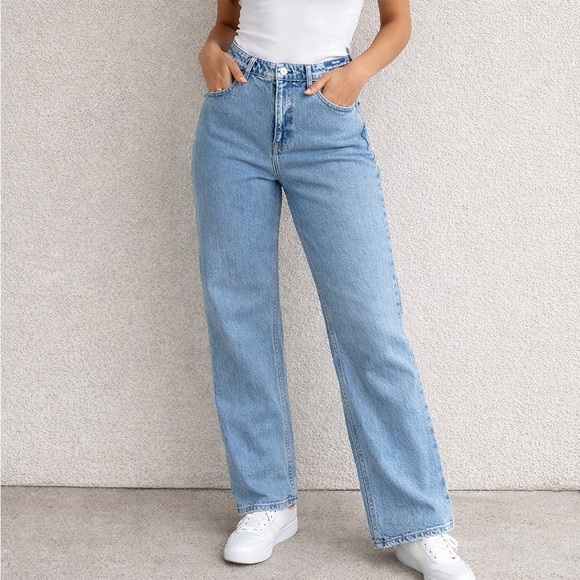 Abercrombie & Fitch Denim - Abercrombie & Fitch, curve love jeans Straight-Leg Women’s Jeans size:32